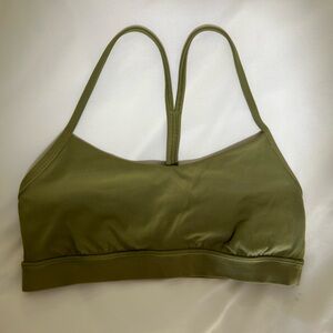 Lululemon Y Flow sports bra (Size 8) green